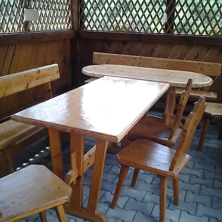 Dom Na Okraji Obce - Privat Siskovci Ubytovanie v rodine *